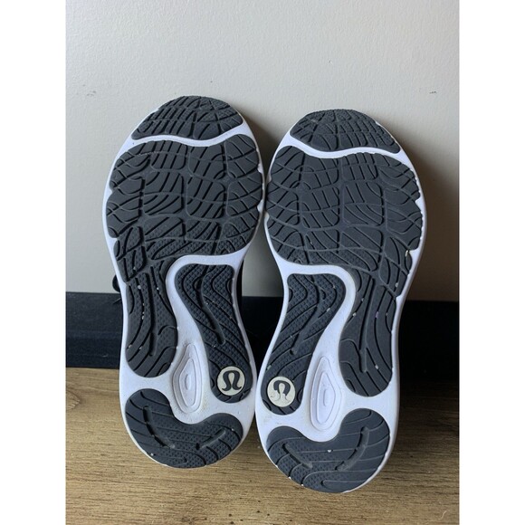 Lululemon Sneakers Women Sz 8.5 Black White Blissfeel Run 2 Running Lace Up READ - Picture 7 of 10